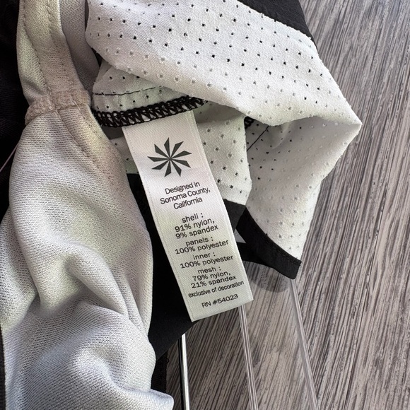 Athleta Black and White Athletic Shorts - Picture 4 of 7